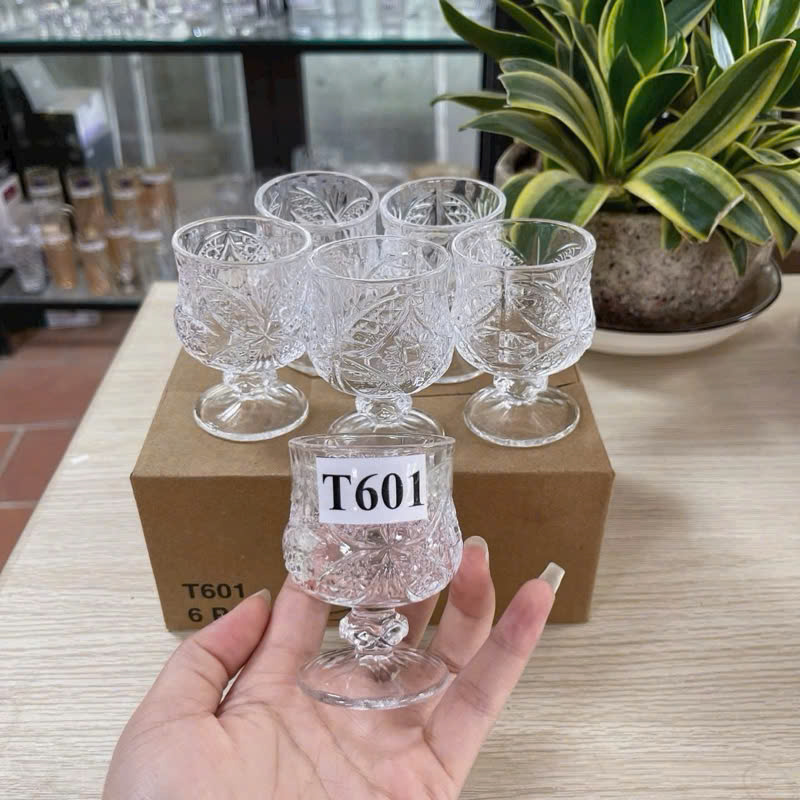 Hộp 6 Ly Thuỷ Tinh Uống Rượu T601 – 40ML