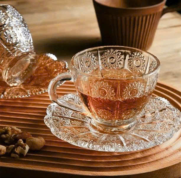 Bộ ly kèm đĩa lót thủy tinh hình hoa hướng dương (V)